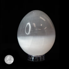 Load image into Gallery viewer, SELENITE EGG