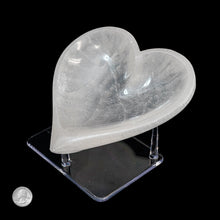 Load image into Gallery viewer, SELENITE HEART BOWL
